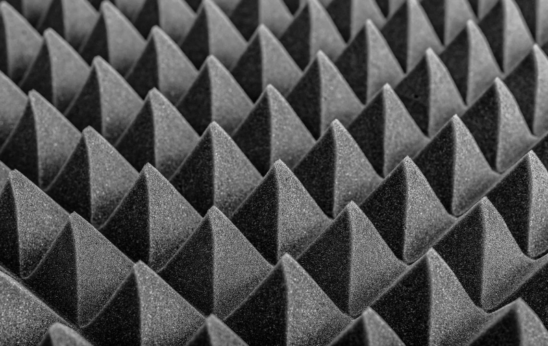 Affrontare il rischio rumore con competenza